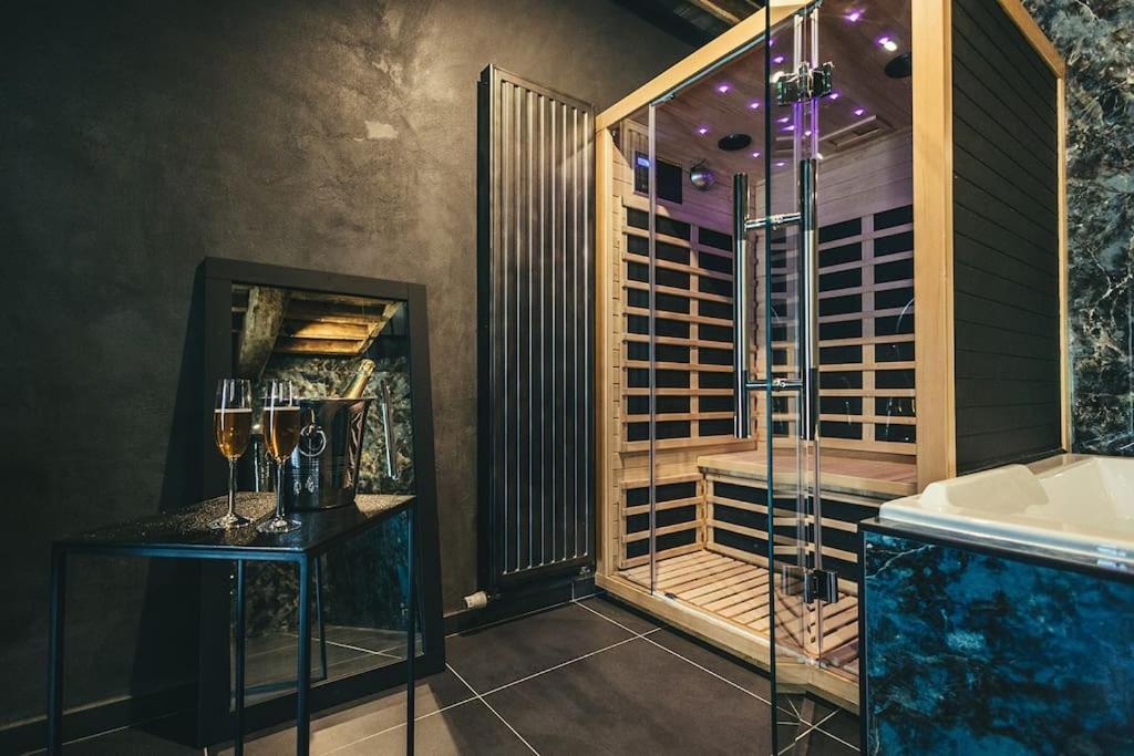 Le Duplex De L'Etoile Home Cinema Jacuzzi Et Sauna Privatif Longmesnil 外观 照片